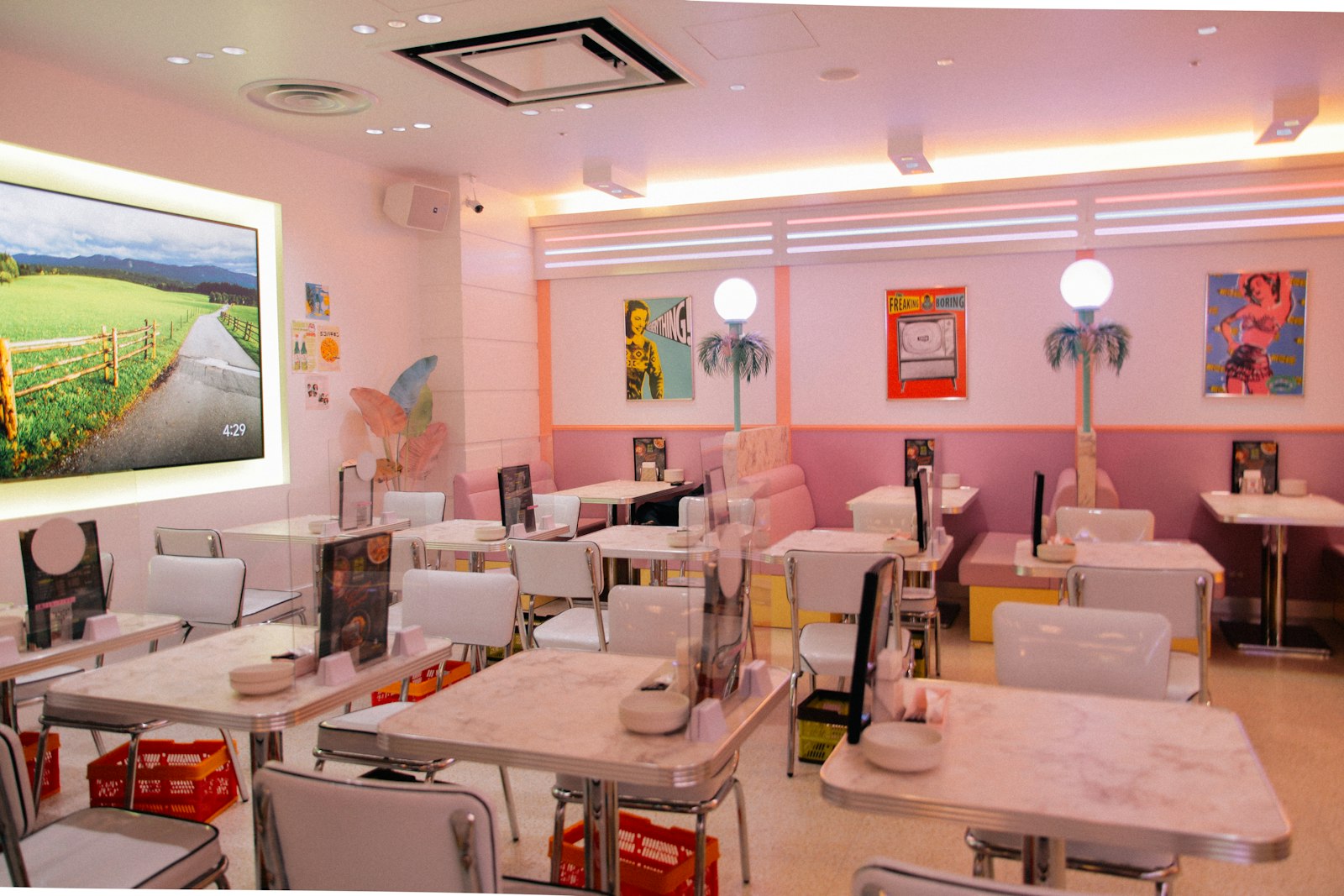 コンカフェ・メイドカフェのホームページサンプル