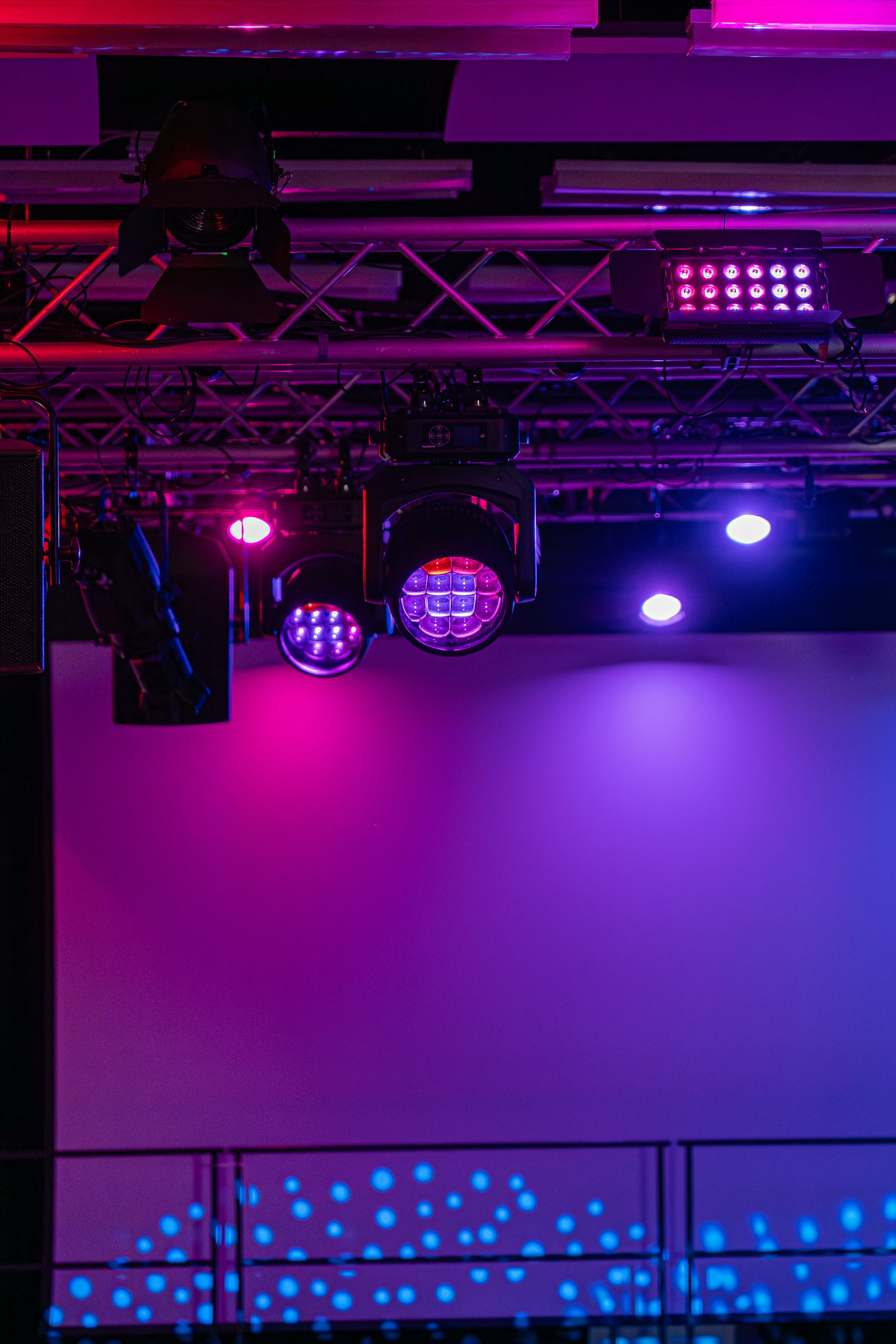 SHOW CLUB PRISMA